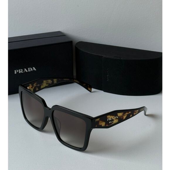 NEW Prada PR24ZS Sunglasses in Brown Havana - Picture 1 of 4